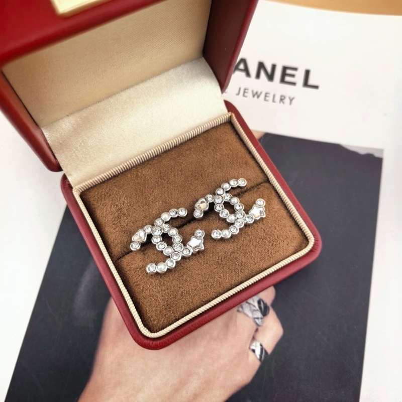 Ch**el earrings